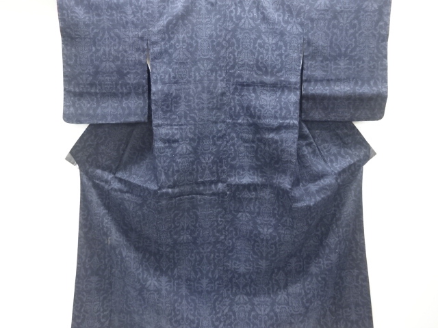 アンティーク　重要無形文化財本場結城紬80亀甲更紗模様織り出し着物